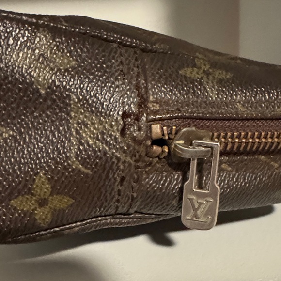 Louis Vuitton Trousse 23 Toiletry Pouch Monogram Vintage - Picture 6 of 13